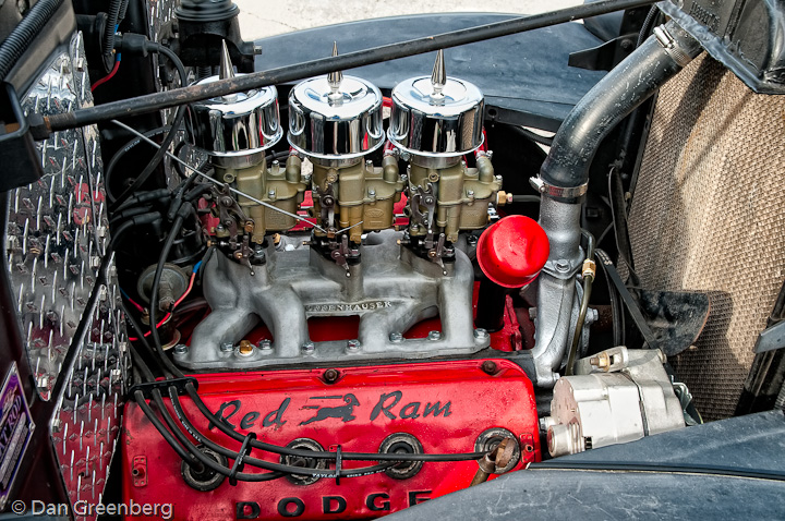 Yet Another Cool Vintage Hemi