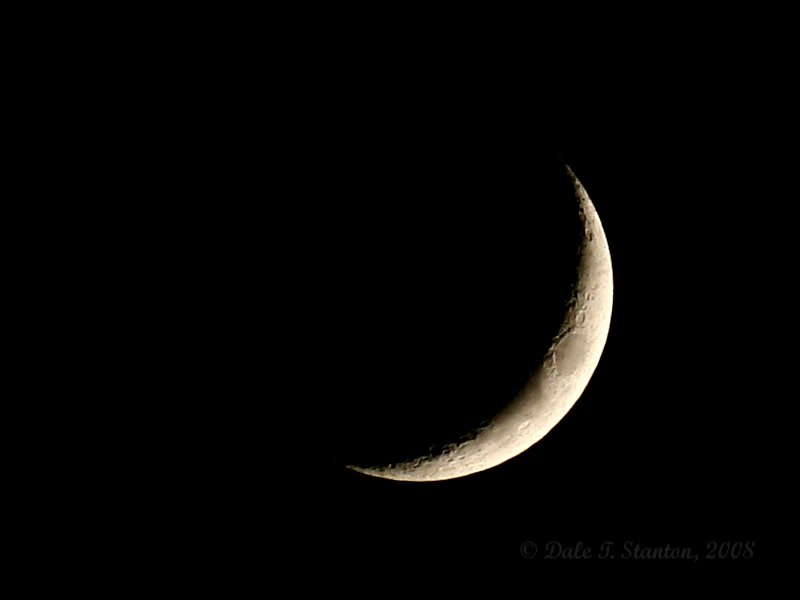 Crescent Moon - IMG_1056.JPG
