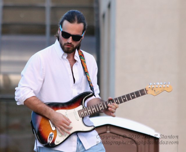 Guitarist - IMG_5897.JPG