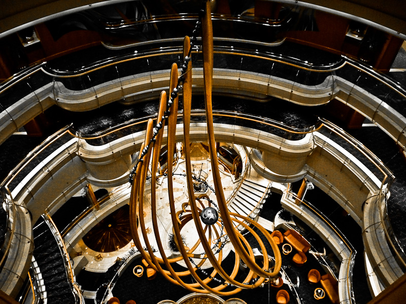 Centrum, Rhapsody of the Seas (Cruise Ship)
