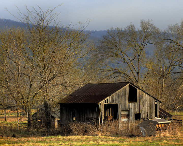 Old Boxley Valley Barn at Highway 21