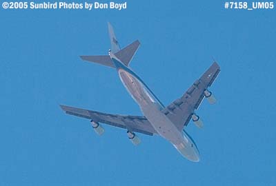 Air Force One over Miami Lakes enroute to Miami International stock photo #7158