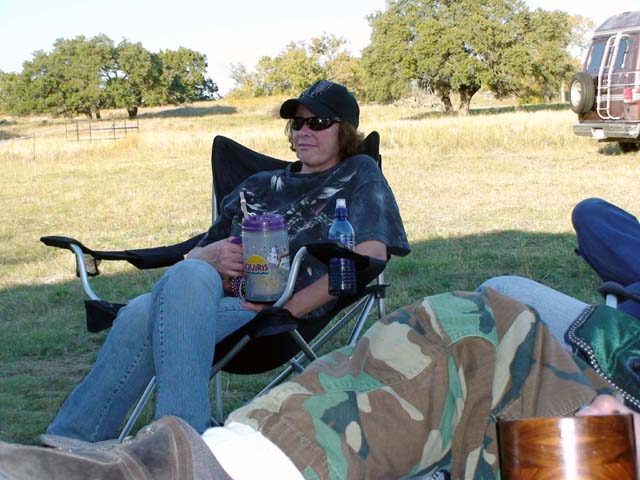 Wilma sittin back and enjoyin the day