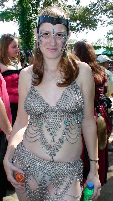 Red Sonja!!!   now do you understand why I like the chainmaille show?