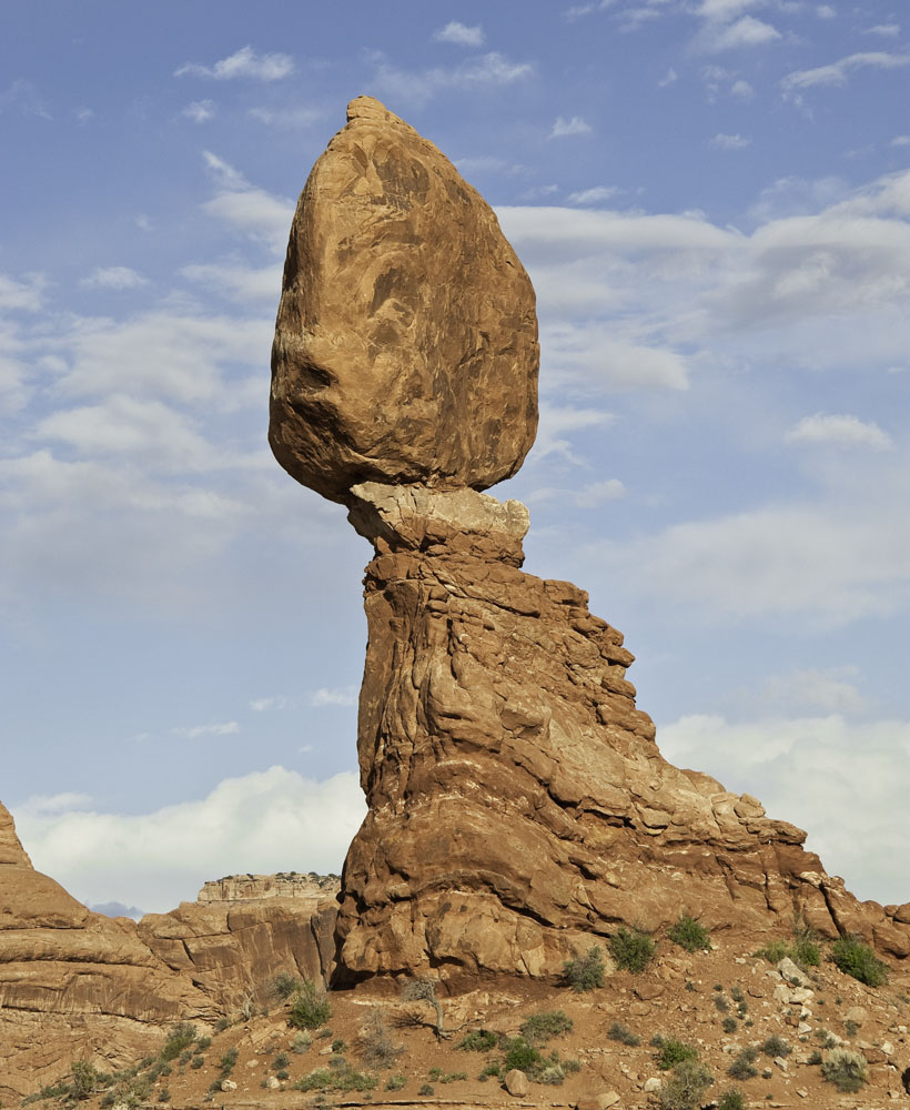 Balancing Rock 240.jpg