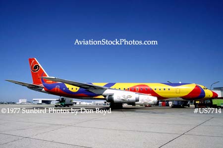 1977 - Braniff Airways DC8-62 N1805 in the Alexander Calder design
