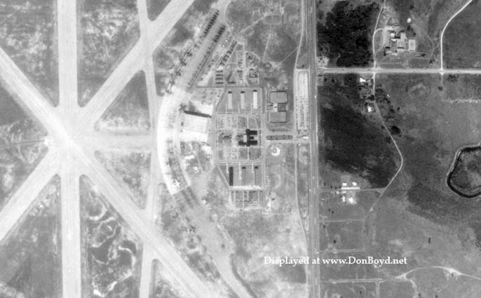1952 - closer view of NAS Miami at Masters Field, Miami