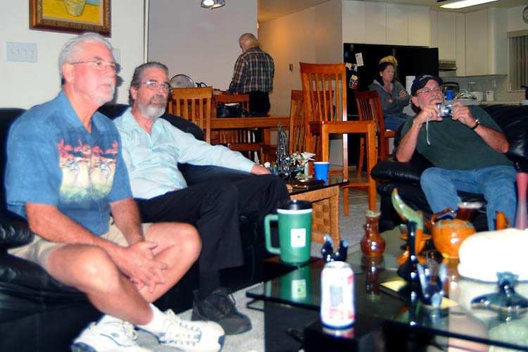 Rick Sullivan, Harry Duncan Wilson, Bob Zimmerman, Linda Sullivan and Lanny Paulk watching Alan sing