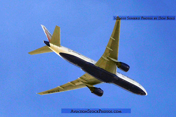 2010 - the inaugural Transaero B777-222/ER EI-UNX flight to MIA from Moscow (DME) on approach over Miami Lakes