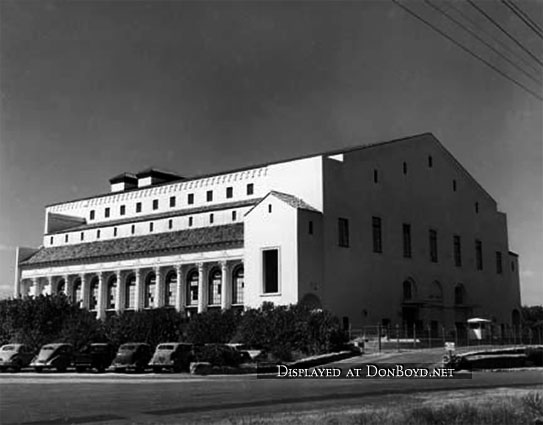 1940s - Embry-Riddle Technical School at the Coliseum in Coral Gables during World War II