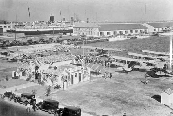 1930s - Chalks Airlines Loening C-2C Air Yachts NC133-H and NC134-H along Biscayne Boulevard