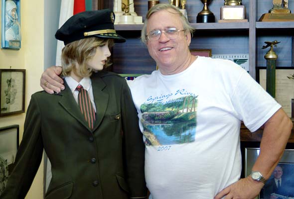 2008 - Mel Johnson (HHS 65) and an Eastern Flight Attendant at the Miami Springs Historical Museum