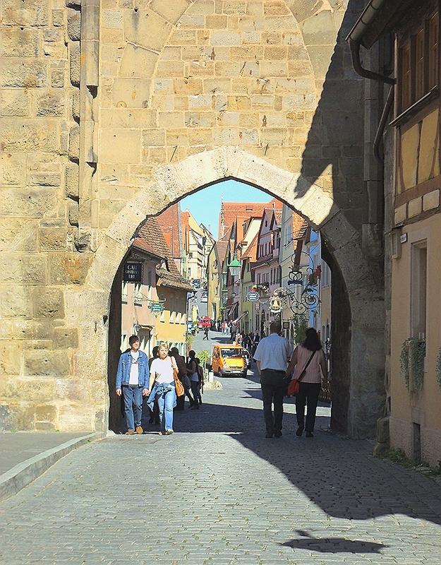 SIEBERS TOWER ARCHWAY