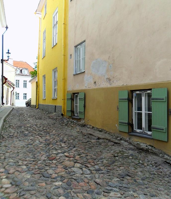 OLD TOWN PEBBLES