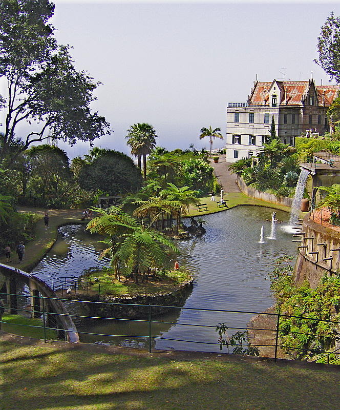 MONTE PALACE & LAKE . 1