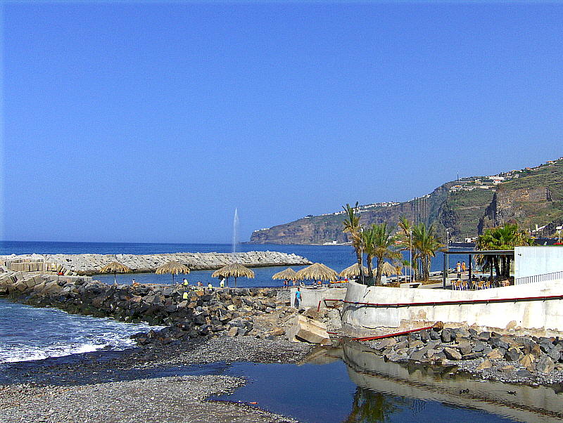 ATTRACTIVE SEAFRONT