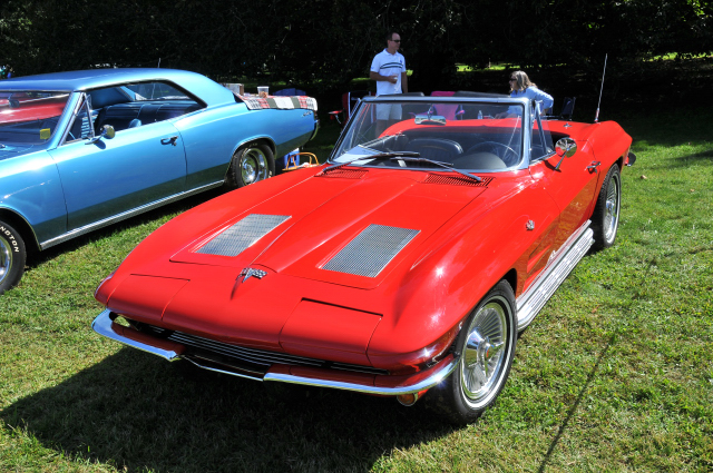 1963 Chevrolet Corvette Sting Ray convertible