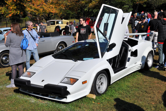 1980s Lamborghini Countach (2671)