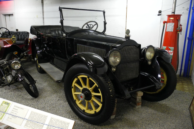 1918 Packard Twin Six 3-25 Phaeton, from the McDougald Collection; owners of Twin Six Packards included Czar Nicholas (1369)