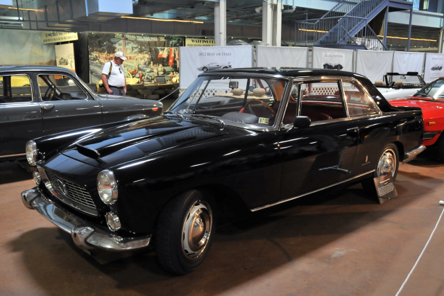 1960 Lancia Flaminia Coupe by Pinin Farina (two words until 1961) (5001)