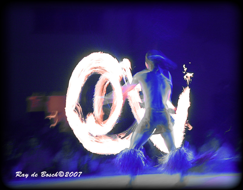 Hawaiian fire dance