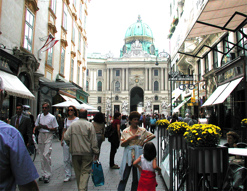 Hofburg Imperial Court in the background, downtown Vienna