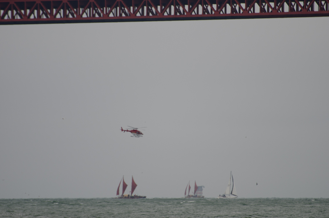 n0893 Spotting the Canoes behind Golden Gate