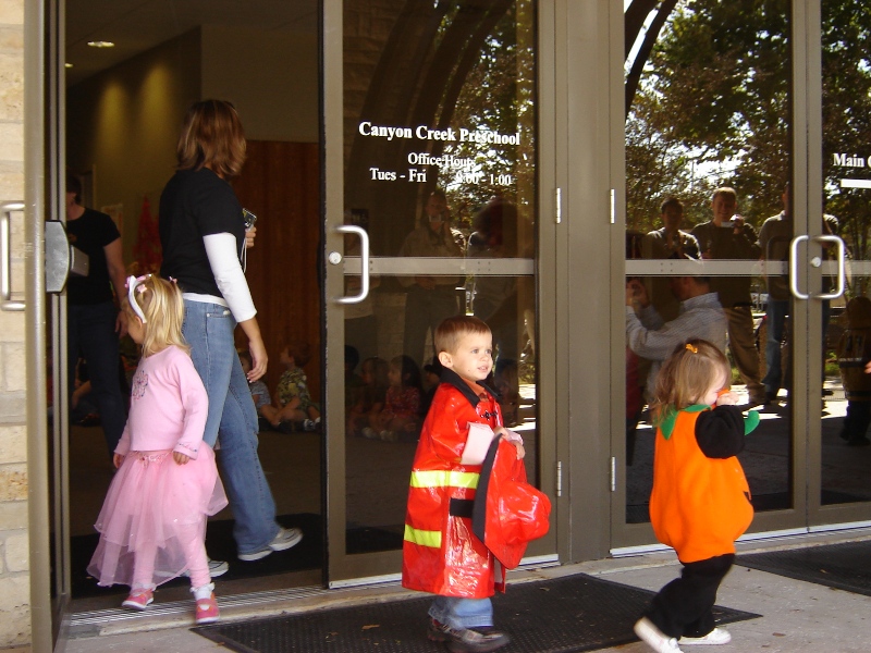 Preschool 的 Halloween 遊行