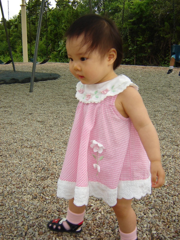 歡歡在公園玩