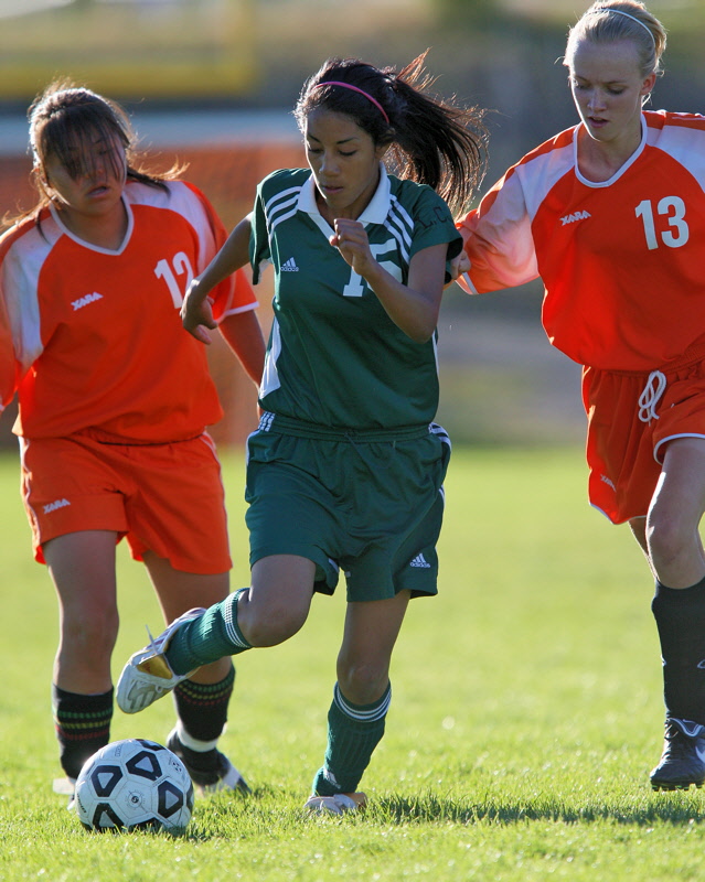 Soccer: Taos GJV vs Los Alamos GJV -- 9/25/2009