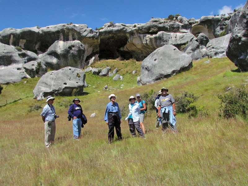 Admiring Castle Hill (0335X)