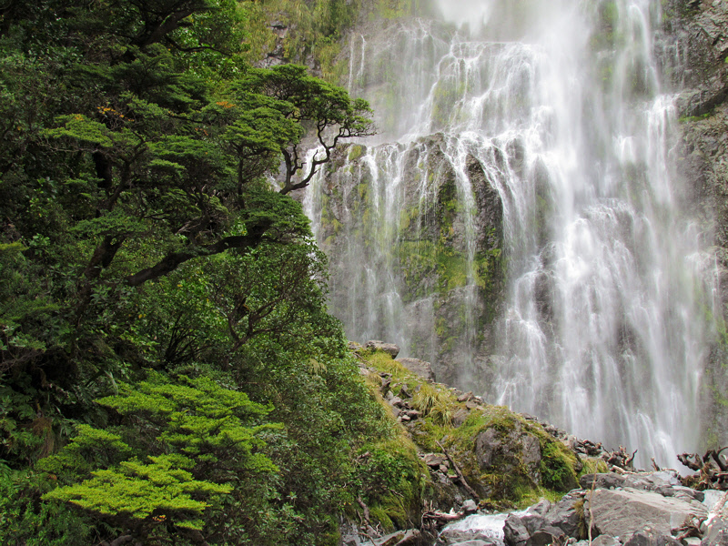 Lower Punch Bowl Falls (0391X)