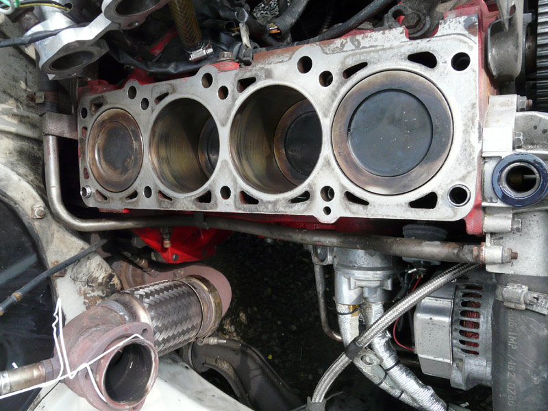 P1050011_engine.jpg