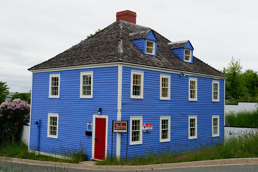 House on Signal Hill Road