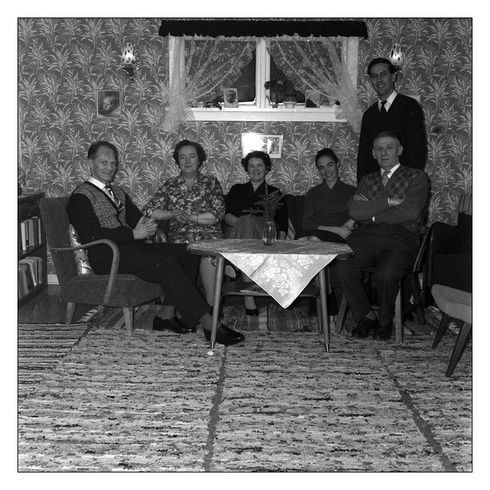 Grandparents, Mum & Dad (Unknown)