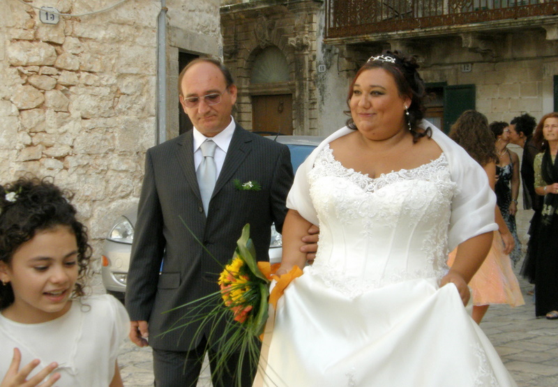 A beautiful bride needs no dowry