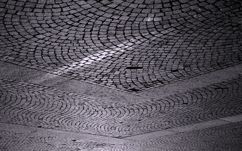 V=VV abstract
