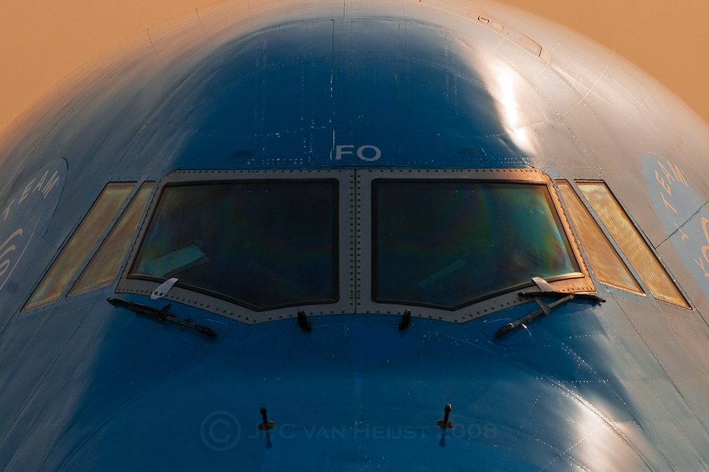 747 cockpit