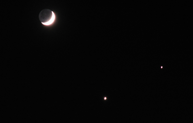 12-1-08Z6 Moon,  Venus, and  Jupiter.jpg