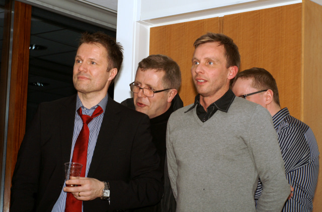 Berir eru hverjir að baki nema sér bræður eiga