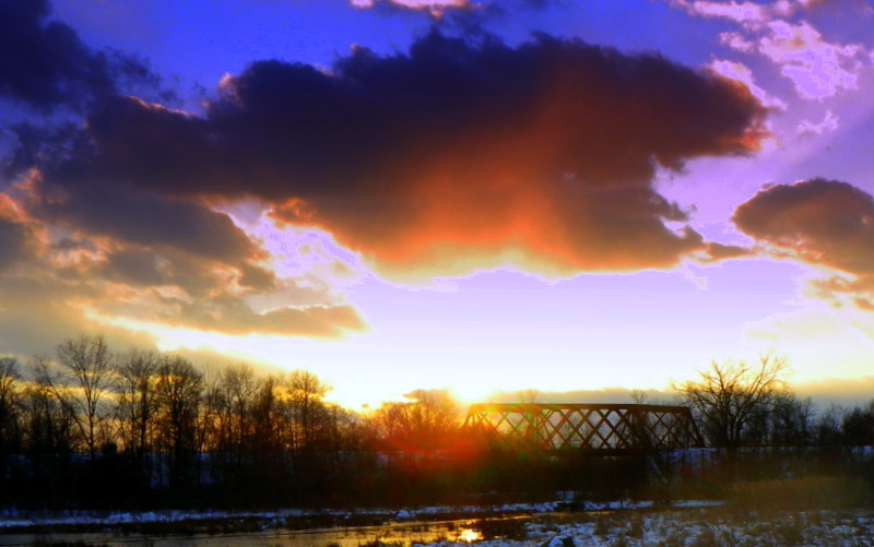 Sunset thru OW truss