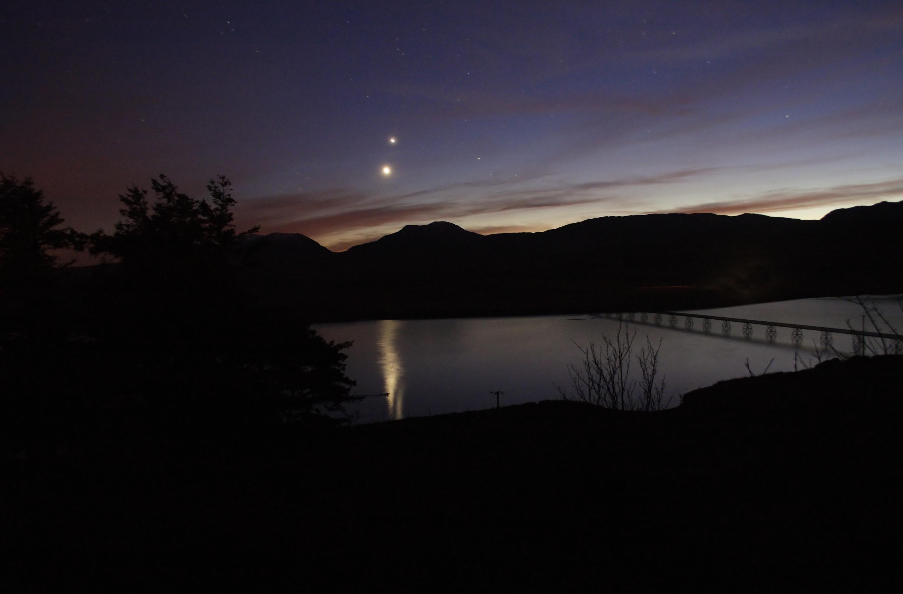 Jupiter Venus and Bridge.jpg