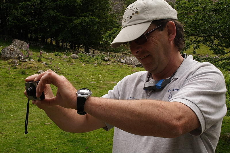 Andy Takes a Photo