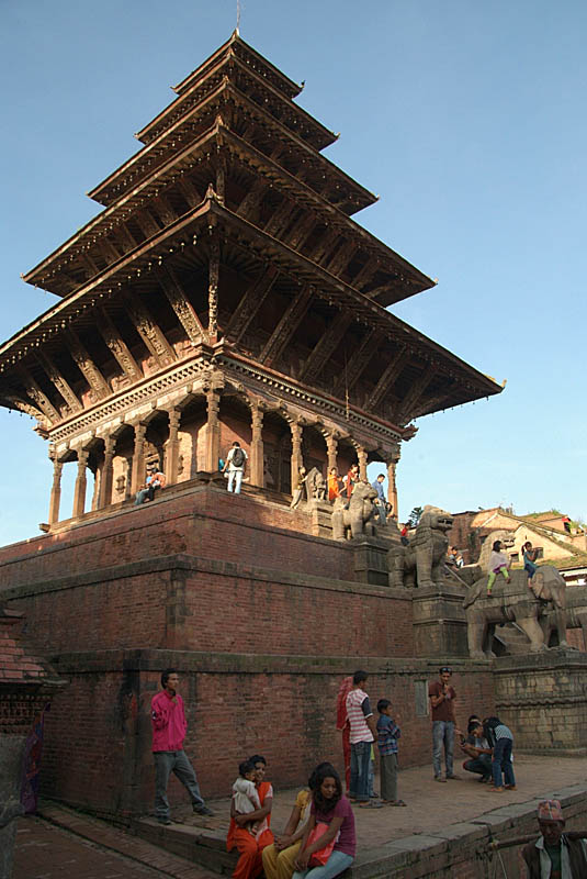 Nyatapola in Taumadhi Tol Bhaktapur 02