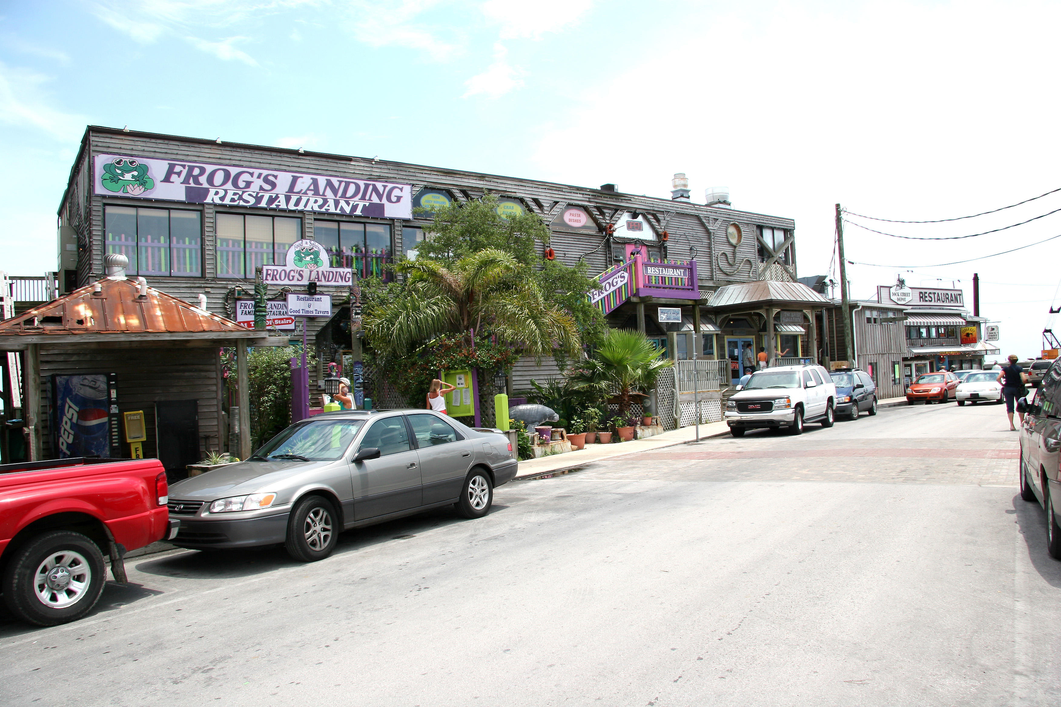 Restaurant & Gift Shop Center