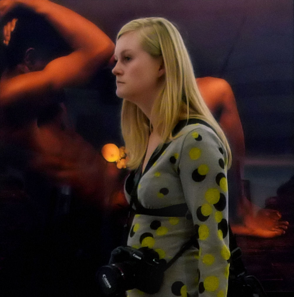 black and yellow dots