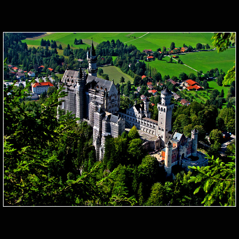 ... Neuschwannstein Castle ...