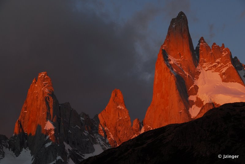 Sunrise on Fitz Roy, Poincenot base camp