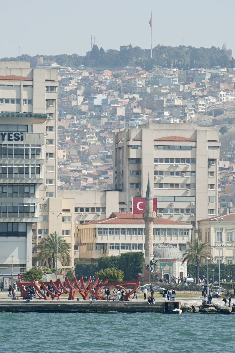 Izmir March 2011 6444.jpg