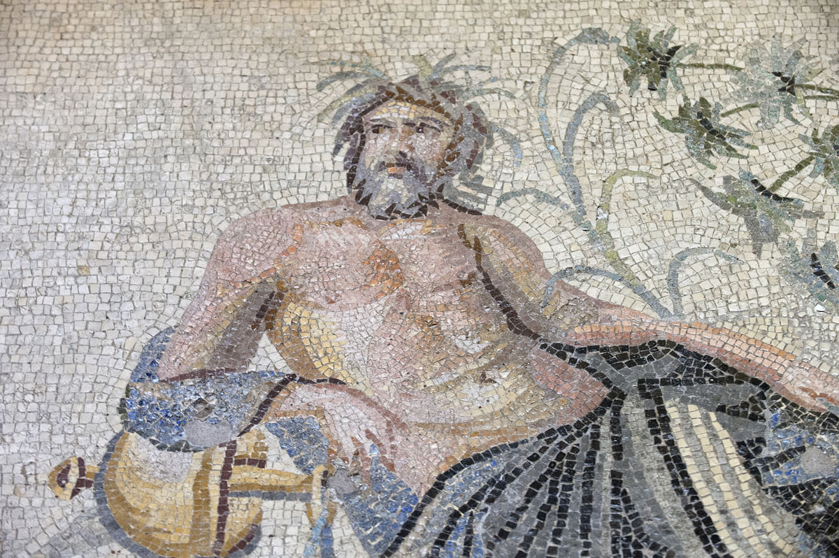 Gaziantep Zeugma Museum December 2011 1865.jpg